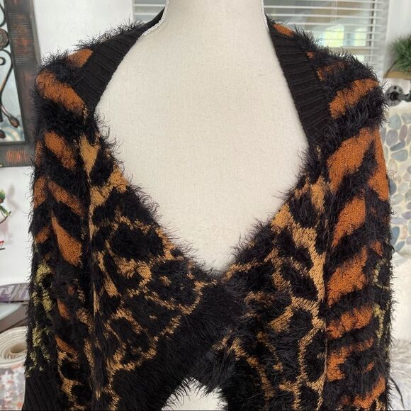 NWT MAXSPORT Open Soft Fuzzy Cardigan Sz S/M - Picture 5 of 13